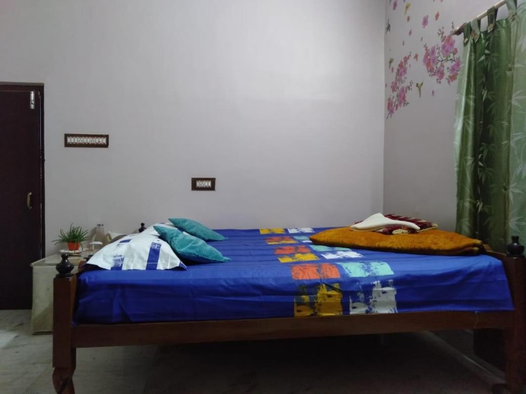 The Lovely Room Калькутта Экстерьер фото